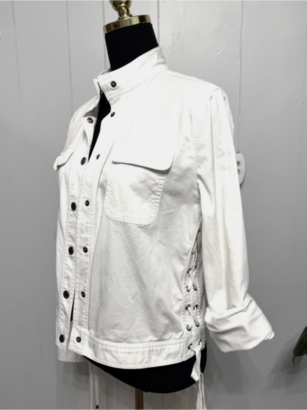 Liz Claiborne White Button-Front Utility Jacket with Side Lace-Up